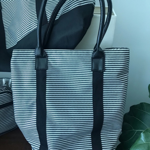 Three piece travel set - Picture 4 of 7